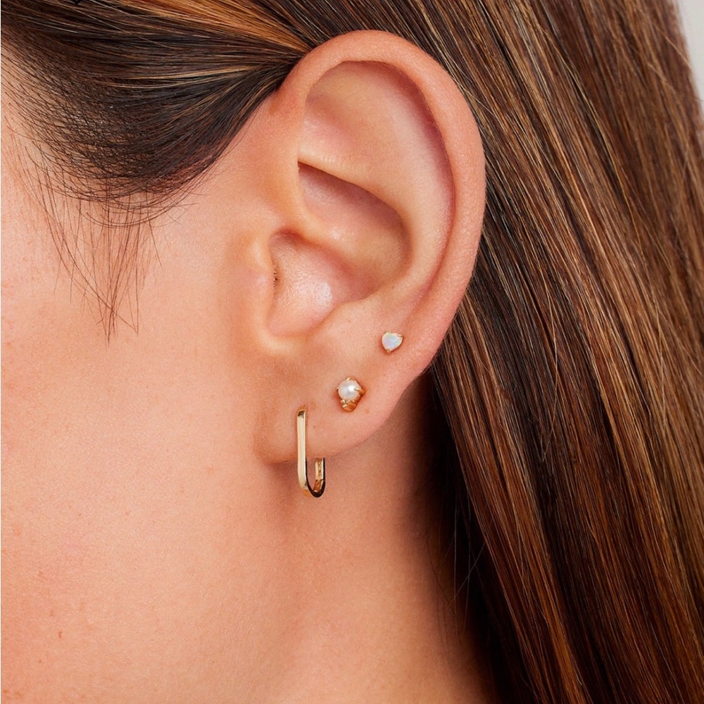 Gorjana 14k Gold Parker Link Huggies in Yellow Gold
